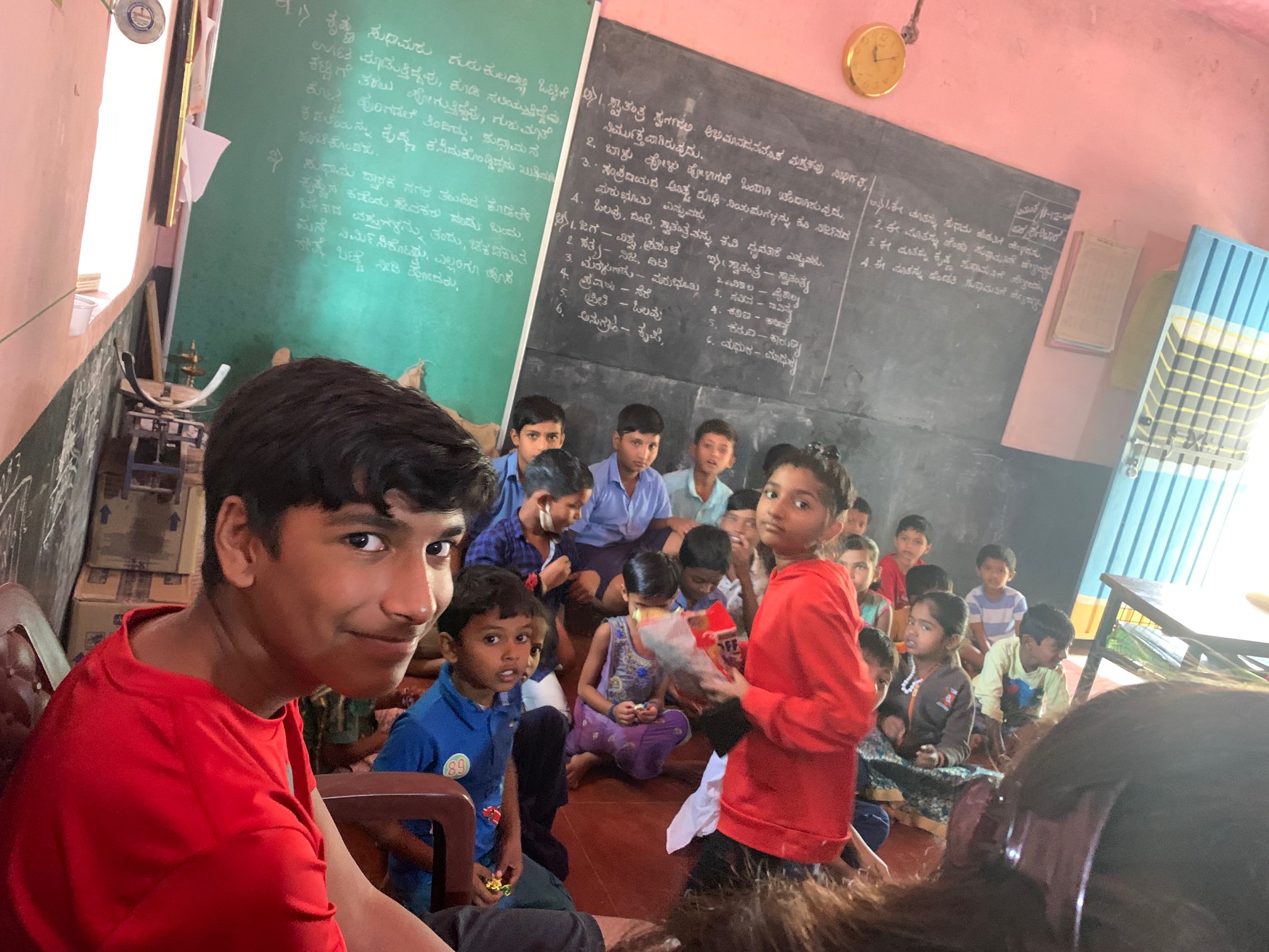 Youth representative Ronith Mood with thanda students